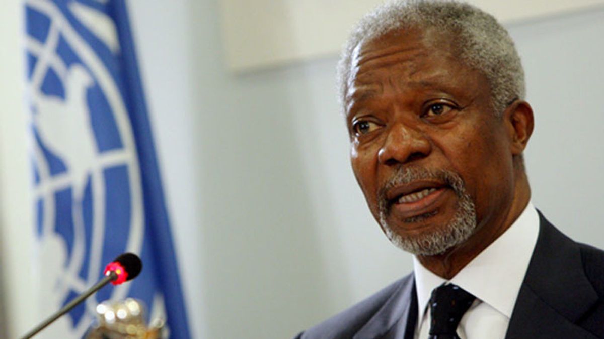 El presidente de AGRA y ex secretario de la ONU, Kofi Annan presenta un plan de cooperación para relanzar el sistema agrícola en África. Foto: EFE.