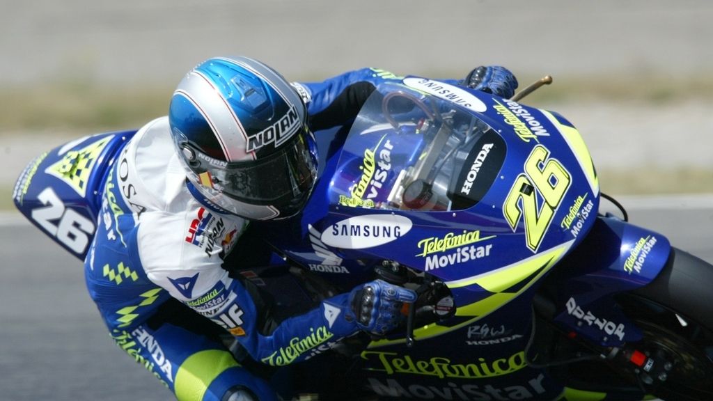 Pedrosa rueda con la moto de 250cc en 2004