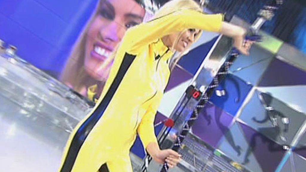 Adriana Abenia a lo Uma Thurman