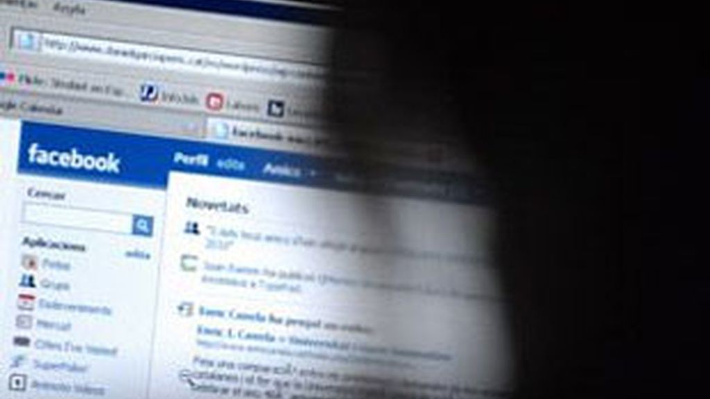 Los adolescentes crean una nueva forma de comunicación para distanciarse de los mayores.