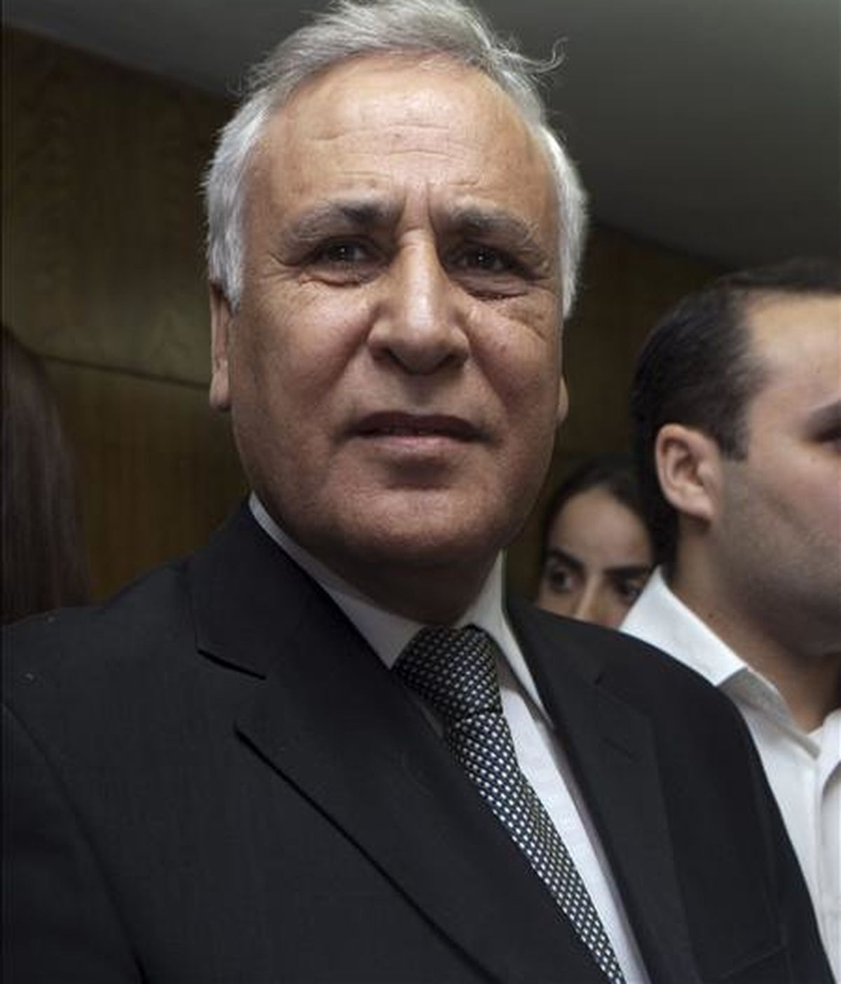 El ex presidente israelí Moshe Katsav a su llegada a la lectura de su veredicto en el juicio por violación en el tribunal de Tel Aviv en Israel. Katsav fue declarado hoy culpable de dos delitos de violación y de varios de acoso sexual. EFE