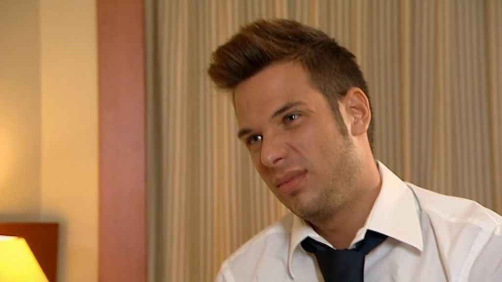 Las caras de sorpresa de Luis Ángel y su madre