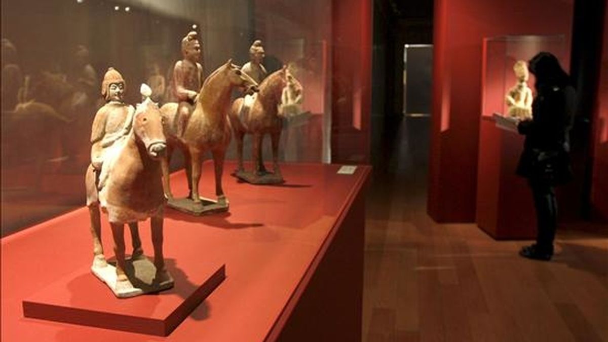 Detalle de una de las esculturas que se muestra en la exposición inaugurada hoy en el Museo de la Universidad de Valladolid, que reúne por primera vez veintiuna piezas de terracota china de tres dinastías.
EFE/Archivo