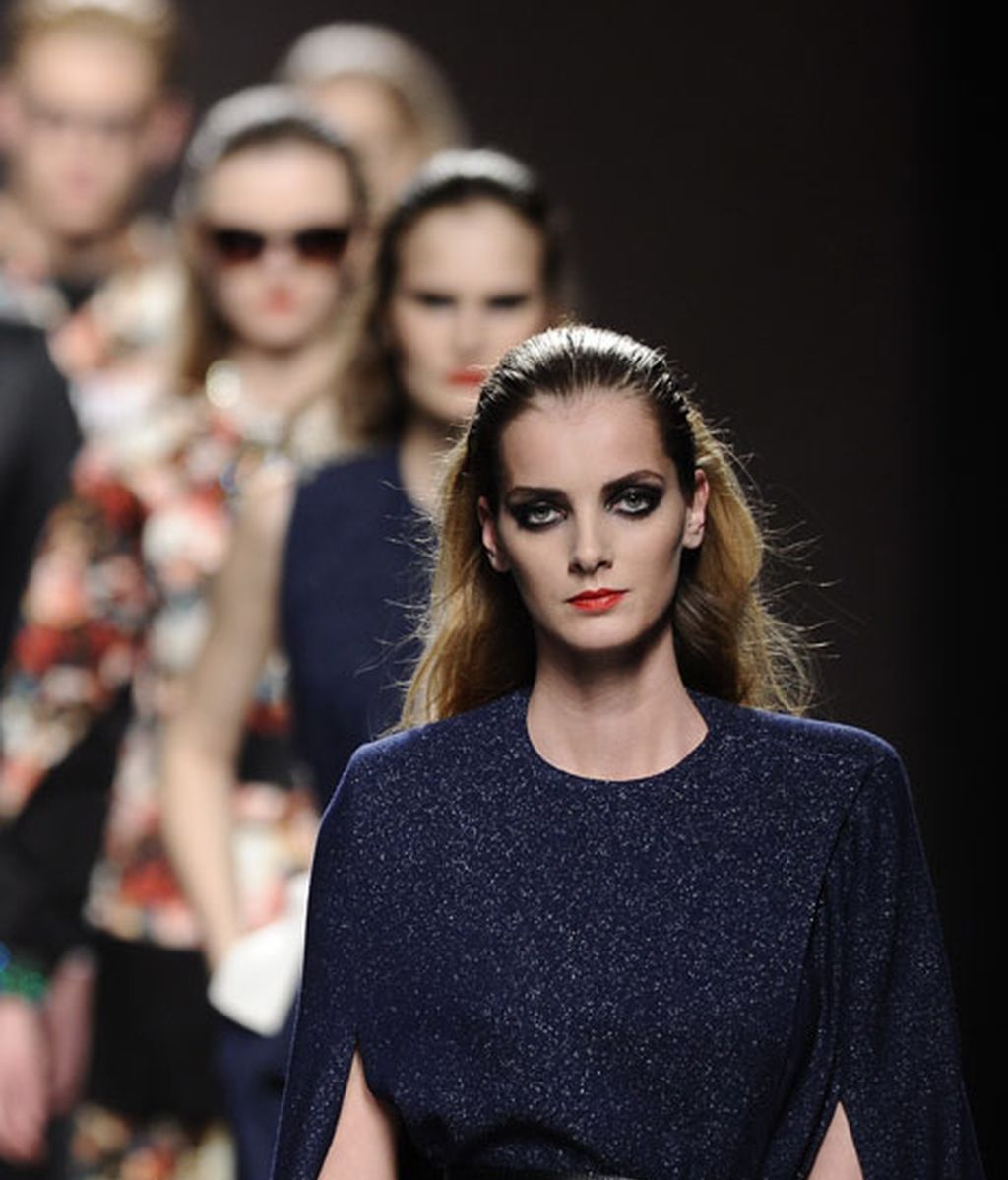 Los abrigos, protagonistas en la primera parte del desfile