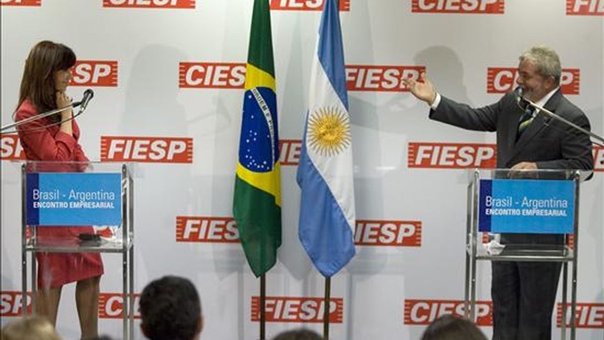 Fernández y Lula, que se reunieron el 20 de marzo pasado en Sao Paulo (Brasil), pasarán revista al avance de acuerdos de integración energética y ferroviaria. EFE/Archivo