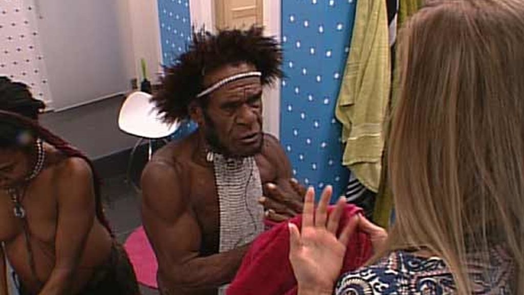 Una tribu indígena 'invade' Guadalix