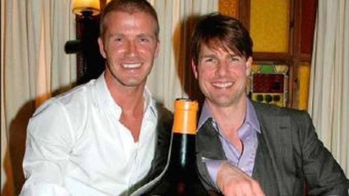 La lesión de David Beckham ha hecho que el futbolista se plantee su trayectoria profesional y esté pensando en  hacerse actor. Ha pedido consejo a su amigo Tom Cruise.