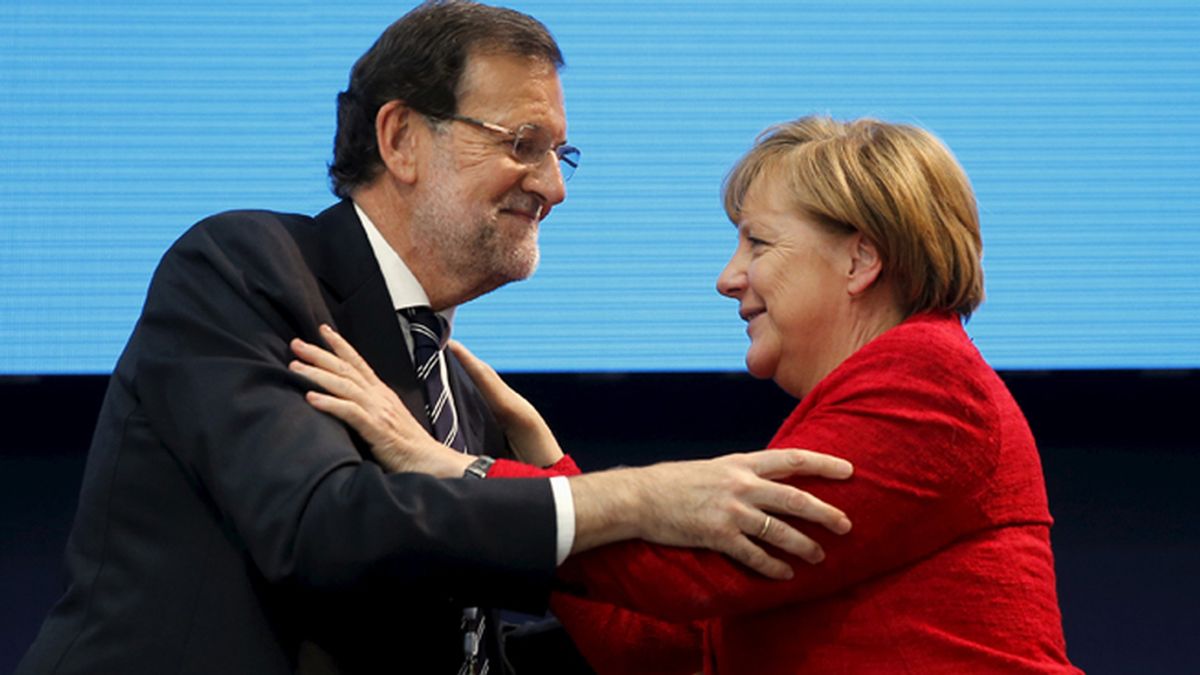Merkel invita a Rajoy a una cumbre en Berlín el 18 de noviembre con diversos líderes