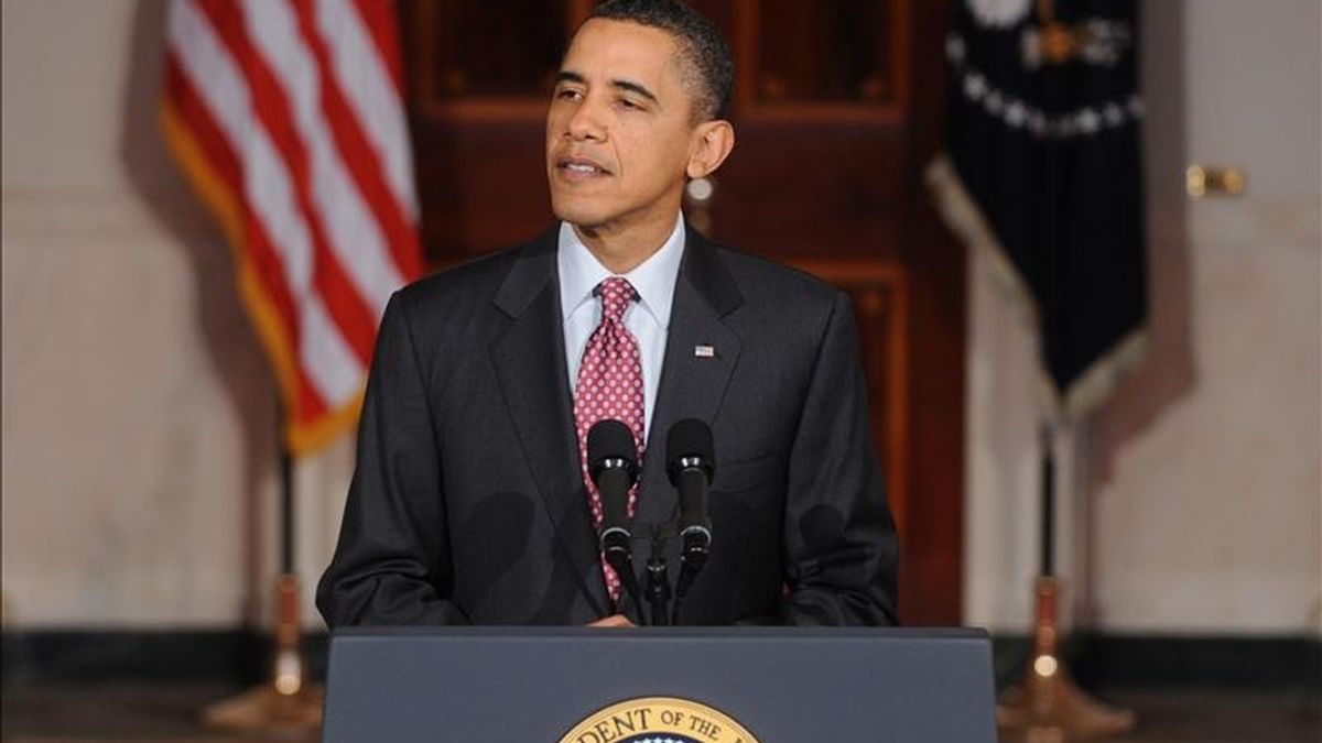 El presidente de los Estados Unidos, Barack Obama, hace una declaración sobre la situación en Egipto, tras la renuncia del jefe de Estado, Hosni Mubarak, en la Casa Blanca en Washington (Estados Unidos). EFE