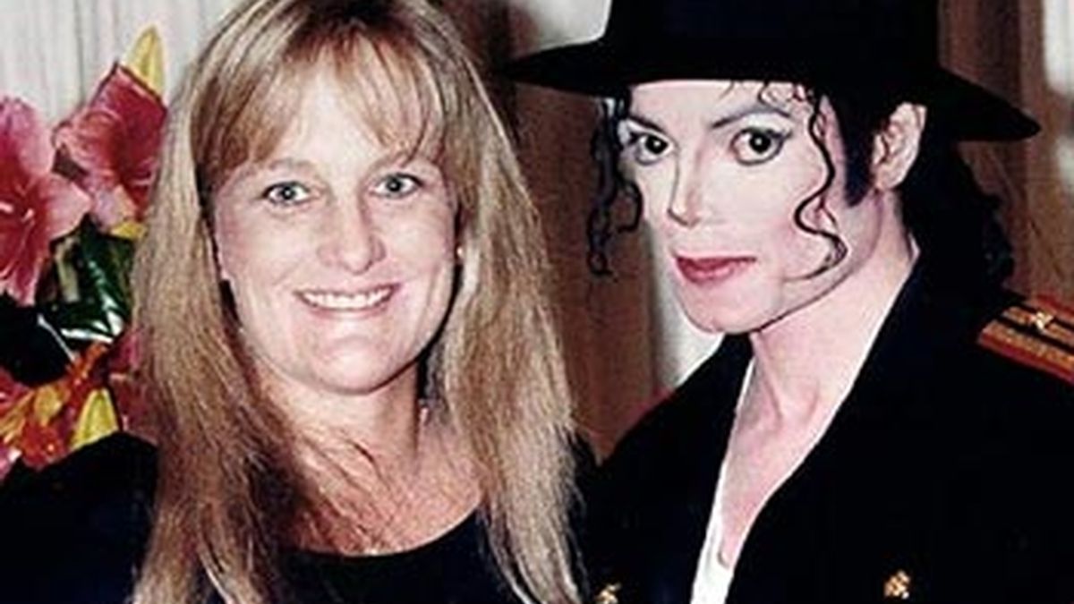 Michael Jackson y Debbie Rowe, cuando eran marido y mujer, un matrimonio que duró desde 1996 hasta 1999. Foto archivo