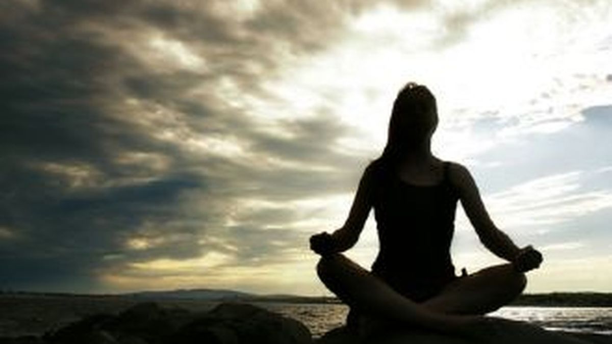 Un estudio demuestra los beneficios de la meditación trascendental para las dolencias cardíacas.