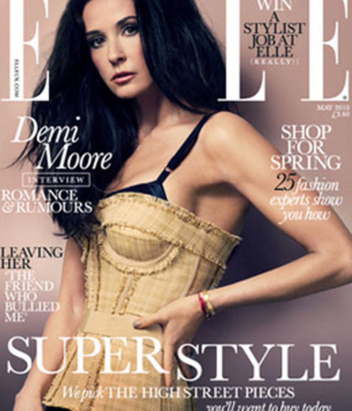 Demi Moore luce su espléndida figura a los 47 años en el último número de la revista ELLE.