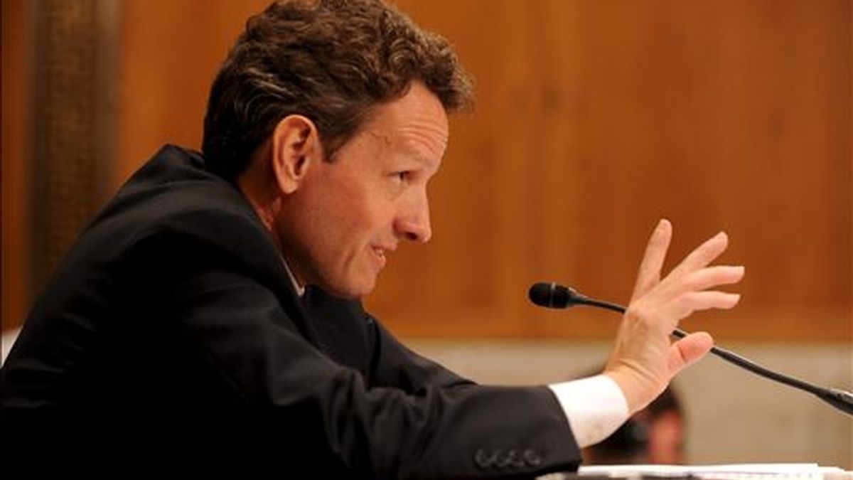 El secretario del Tesoro de EE.UU., Timothy Geithner, señaló que la crisis financiera está "evolucionando" y que los países deben adaptar sus estrategias a esta realidad cambiante. EFE/Archivo
