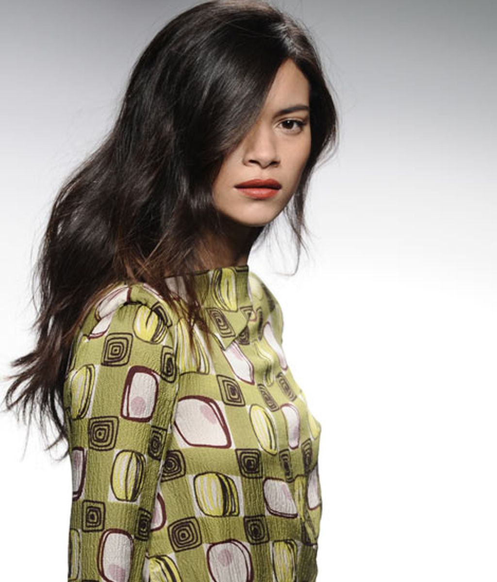 Elegancia extrema en la mujer urbana