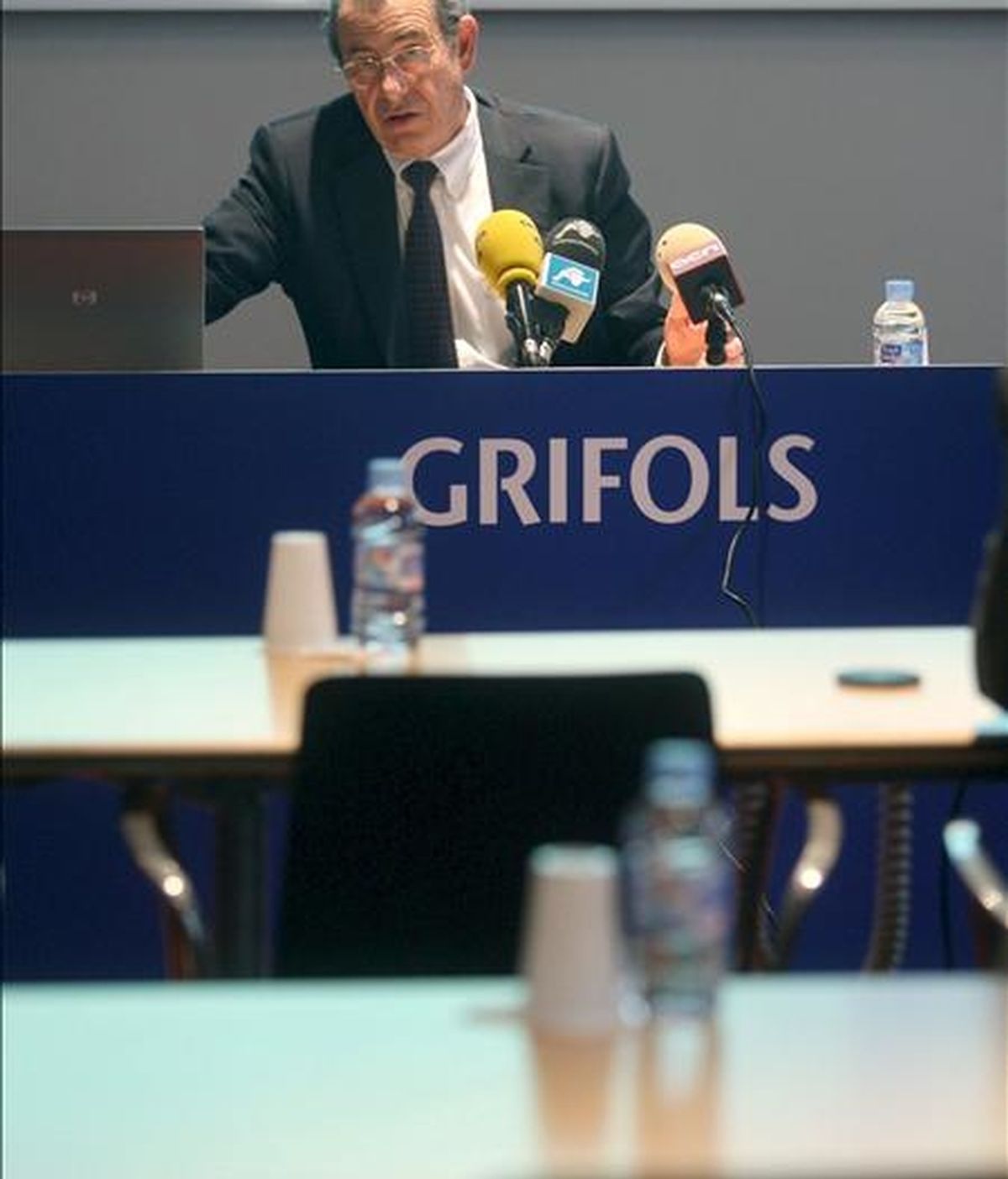 El presidente y consejero delegado de Grifols, Víctor Grifols, anunció en junio que Grifols asumirá una deuda financiera neta de 4.500 millones de dólares tras la compra de la empresa de hemoderivados estadounidense Talecris. EFE/Archivo