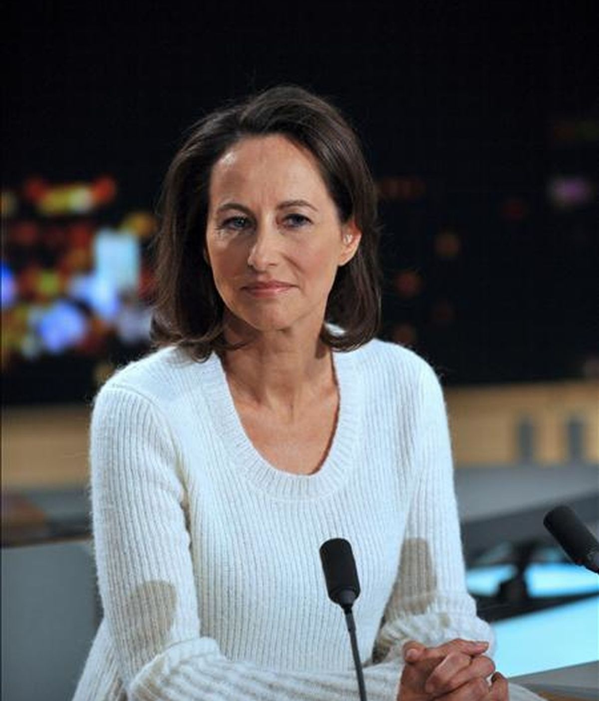 La ex candidata socialista a la presidencia de Francia Segolene Royal en noviembre pasado en el set del noticiero de la cadena de televisión TF1. EFE/Archivo