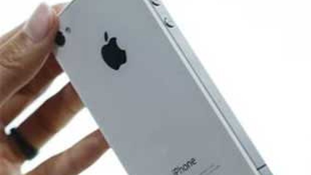 El iPhone blanco podría llegar a las tiendas en pocas semanas. Foto: Apple