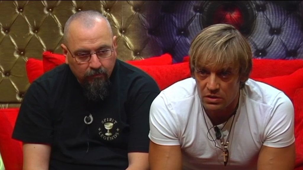 El aspirante a bombero se siente mal por criticar a Pepe