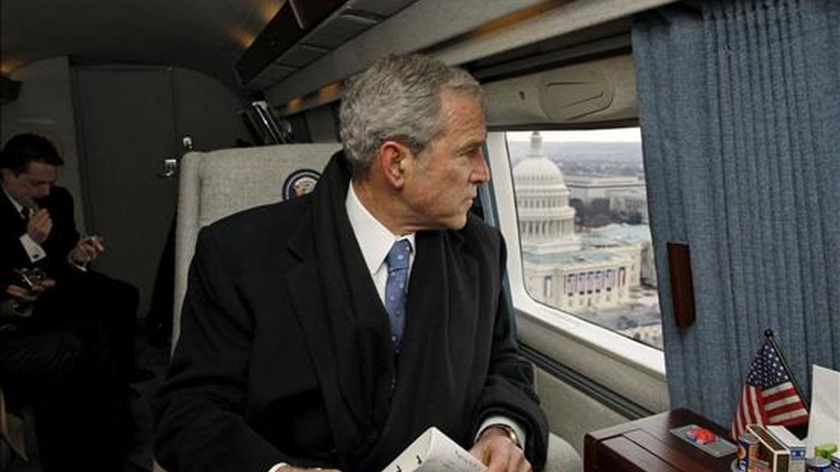 El Gobierno del ex presidente George W. Bush comenzó a preparar el uso de técnicas coercitivas en interrogatorios antes de ser autorizadas legalmente. EFE/Archivo
