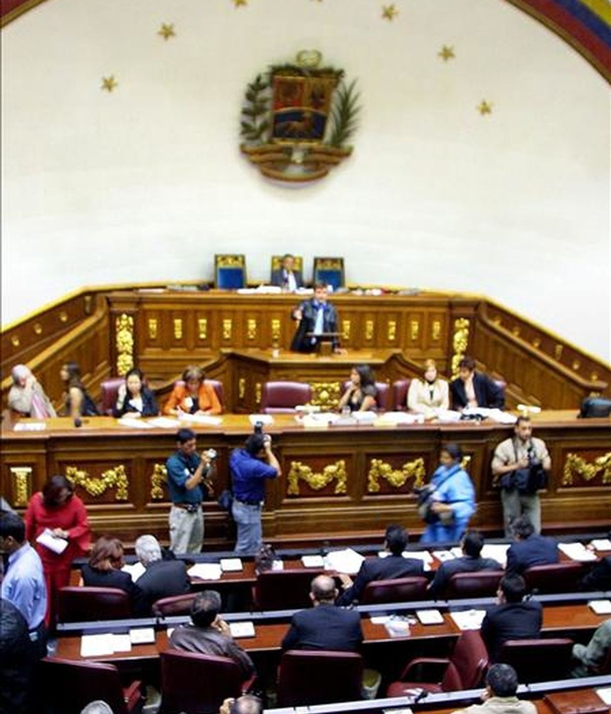 La Reforma de la Ley Orgánica de Telecomunicaciones fue aprobada por la amplia mayoría oficialista de la Asamblea Nacional (AN), de 167 miembros, y con los votos negativos de la bancada opositora. EFE/Archivo La Reforma de la Ley Orgánica de Telecomunicaciones fue aprobada por la amplia mayoría oficialista de la Asamblea Nacional (AN), de 167 miembros, y con los votos negativos de la bancada opositora. EFE/Archivo