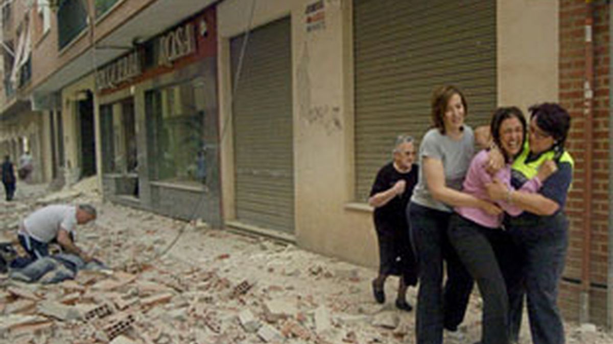 Los terremotos de Murcia dejan nueve muertos y más de un centenar de heridos. Vídeo: Informativos Telecinco
