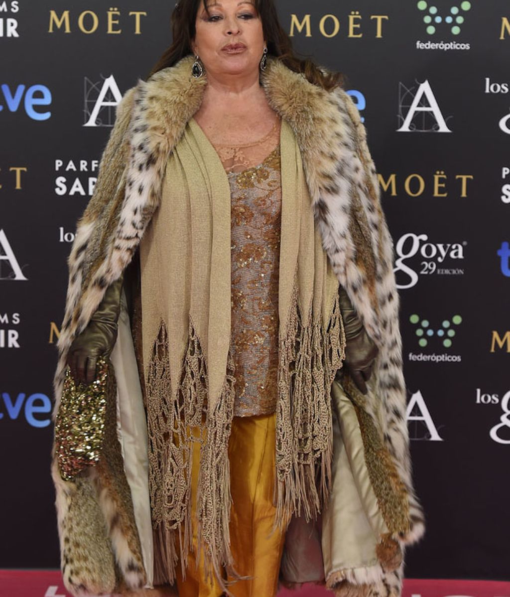 Massiel en la alfombra de Los Goya