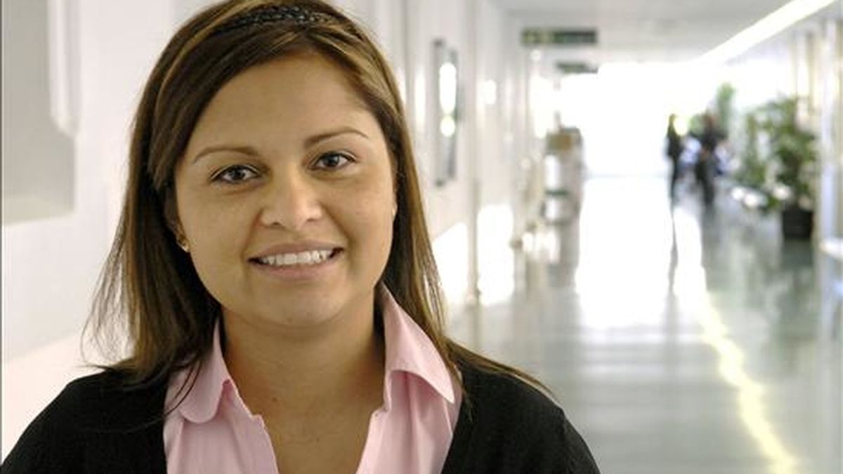 Claudia Castillo, colombiana de 30 años, ha recibido el primer trasplante de tráquea del mundo. EFE/Archivo