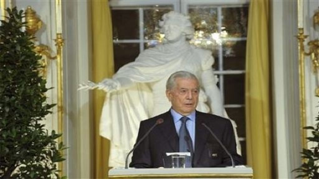 Vargas Llosa, emoción de Nobel