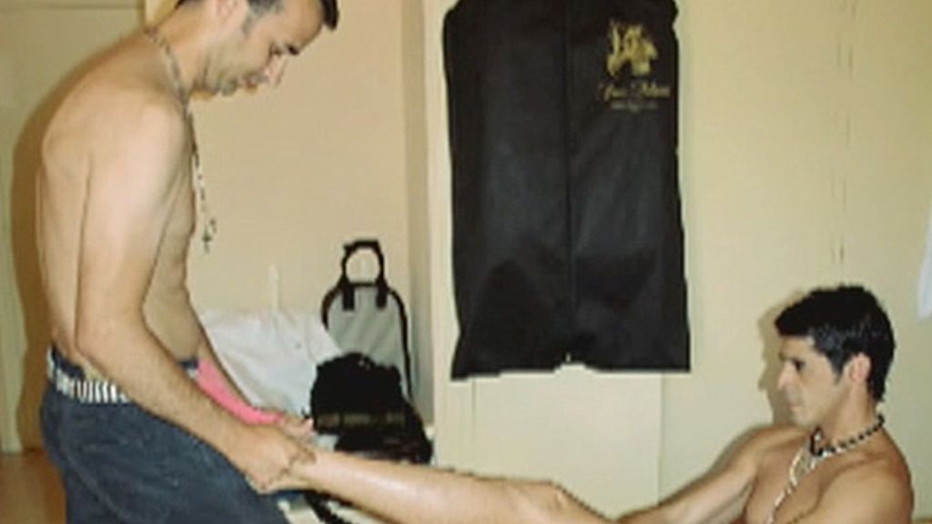 Víctor Janeiro se mete en el traje de luces