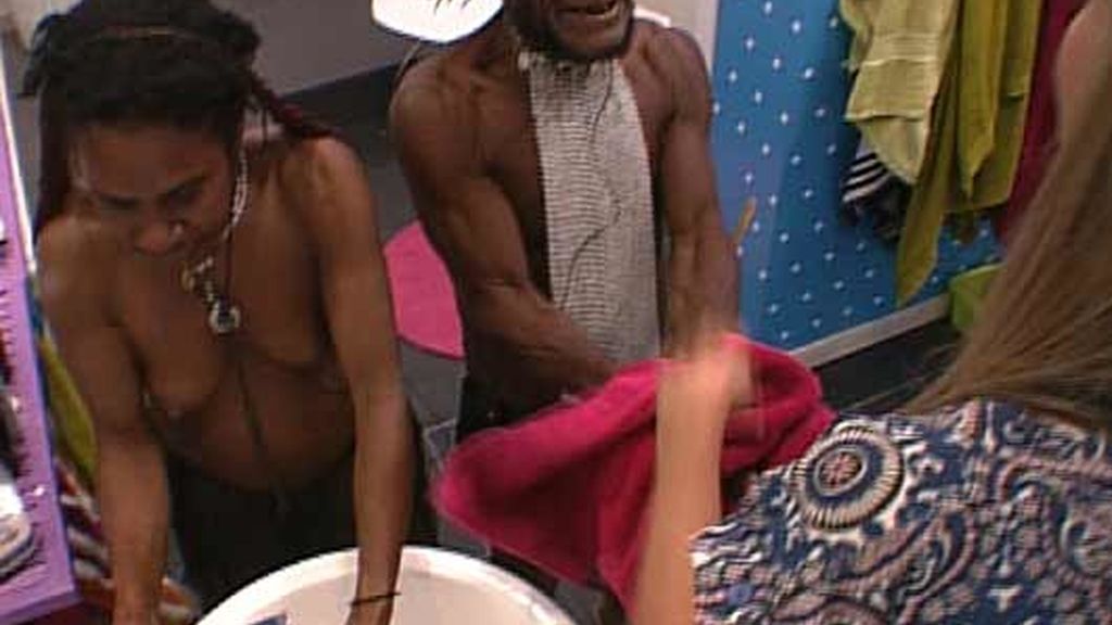 Una tribu indígena 'invade' Guadalix