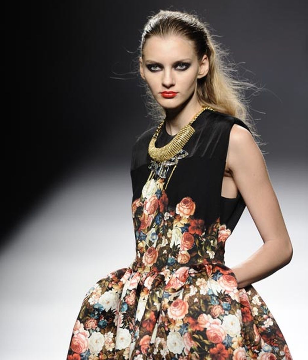 Los abrigos, protagonistas en la primera parte del desfile