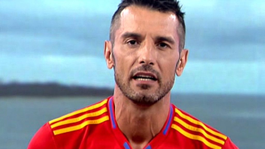 Jesús celebra la victoria de España