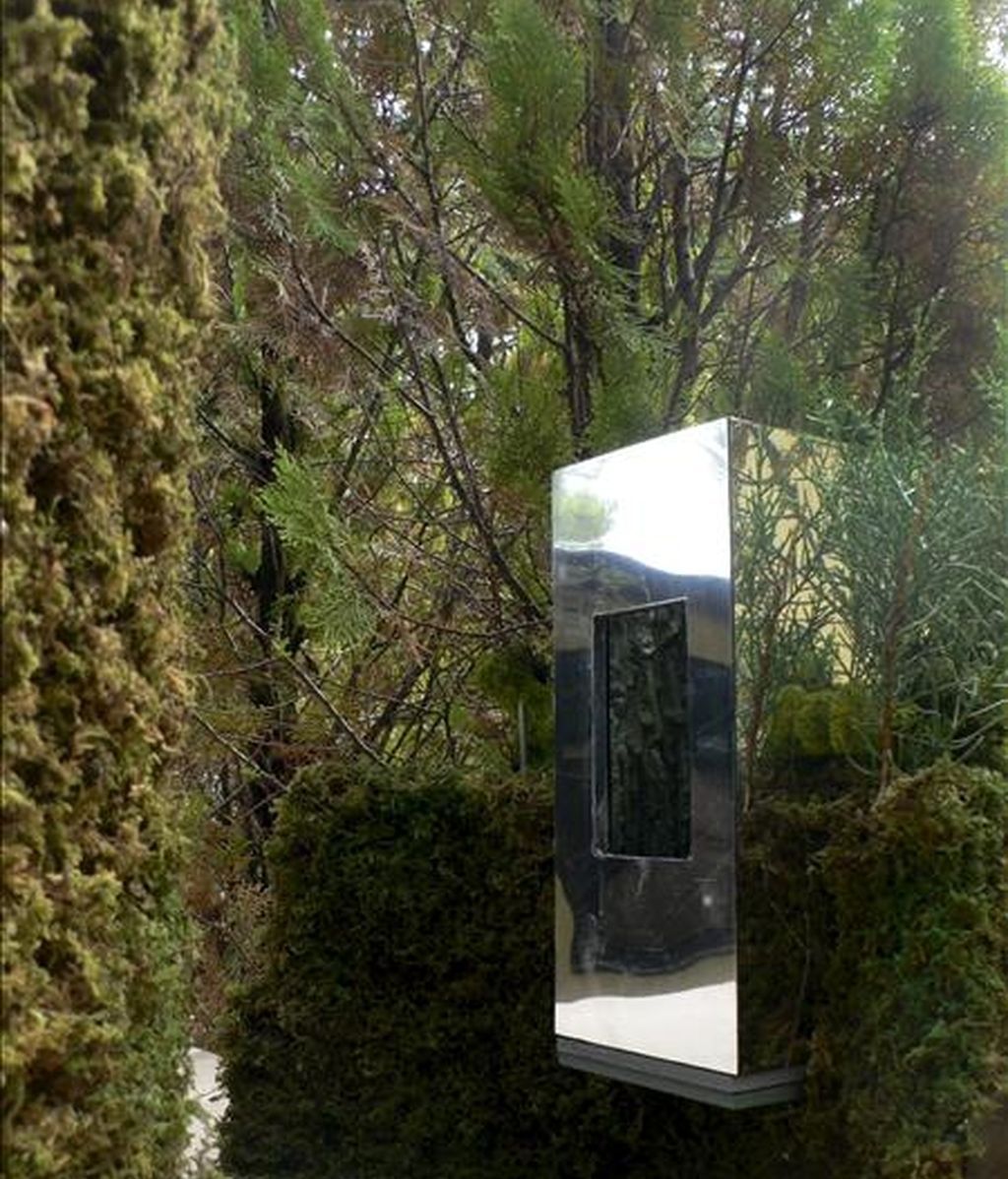 La escultora española Cristina Iglesias será una de las artista estrellas invitadas a la trienal de Folkestone 2011, uno de los proyectos más ambiciosos llevados a cabo hasta ahora en el Reino Unido en el terreno del arte público. EFE La escultora española Cristina Iglesias será una de las artista estrellas invitadas a la trienal de Folkestone 2011, uno de los proyectos más ambiciosos llevados a cabo hasta ahora en el Reino Unido en el terreno del arte público. EFE