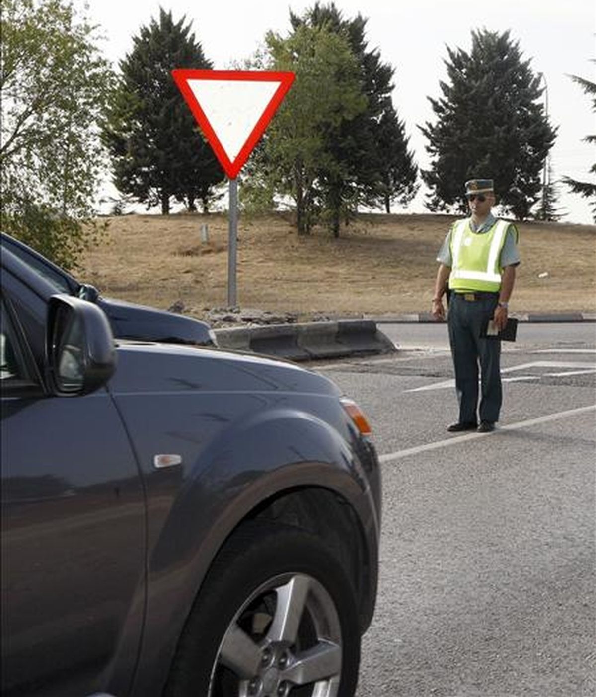 Un guardia civil, en un control. EFE/Archivo