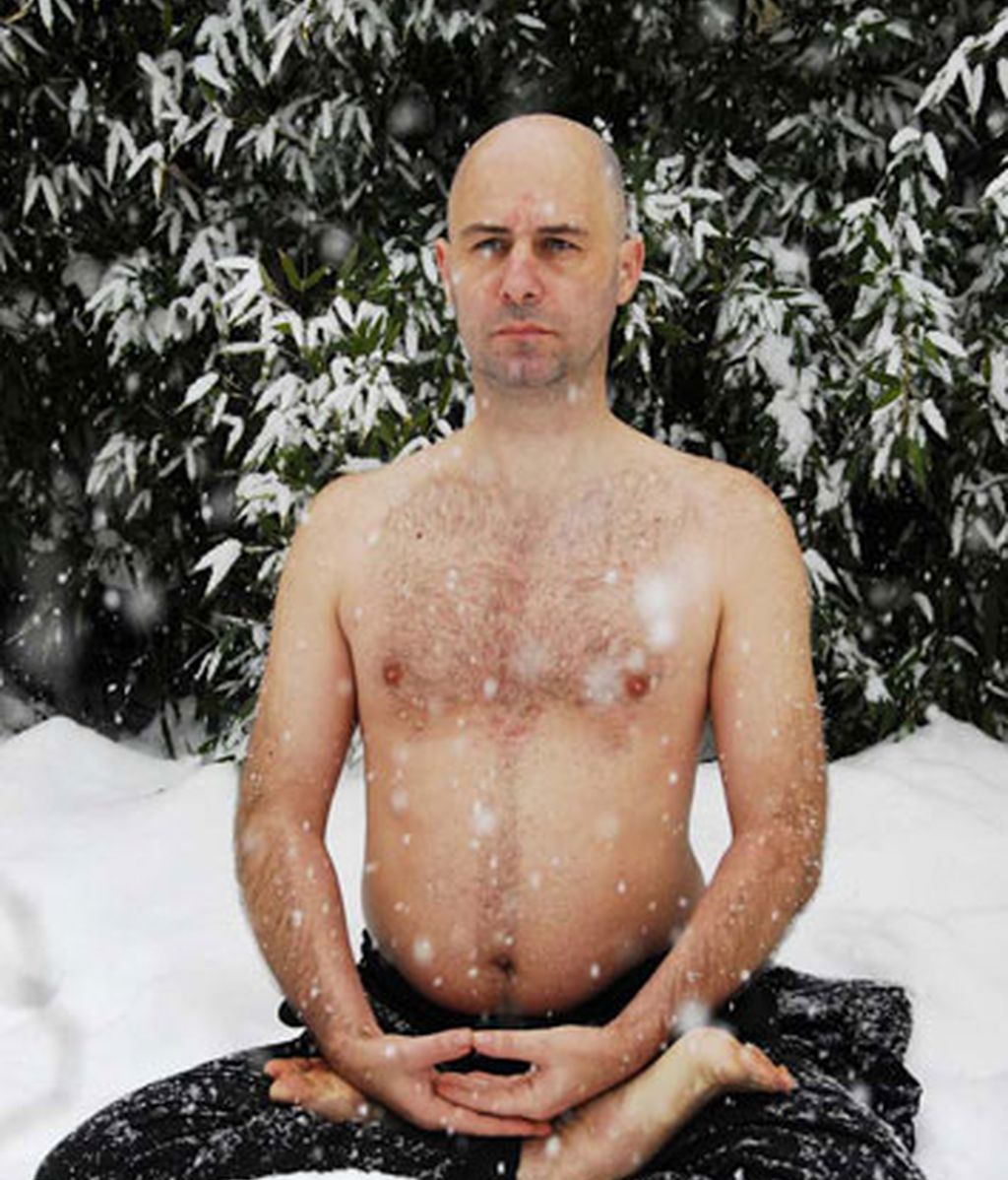 Encerrado 24 horas en un bloque de hielo