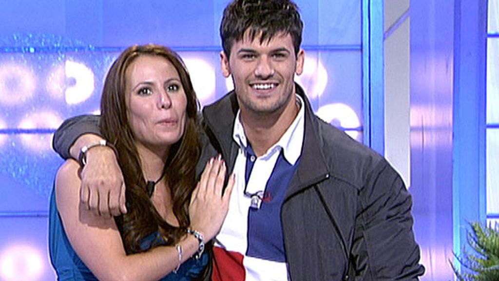 Honinse se estrena en el trono