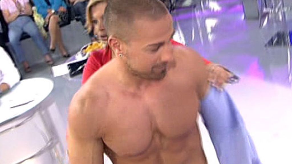 Rafa Mora presume de tatuaje