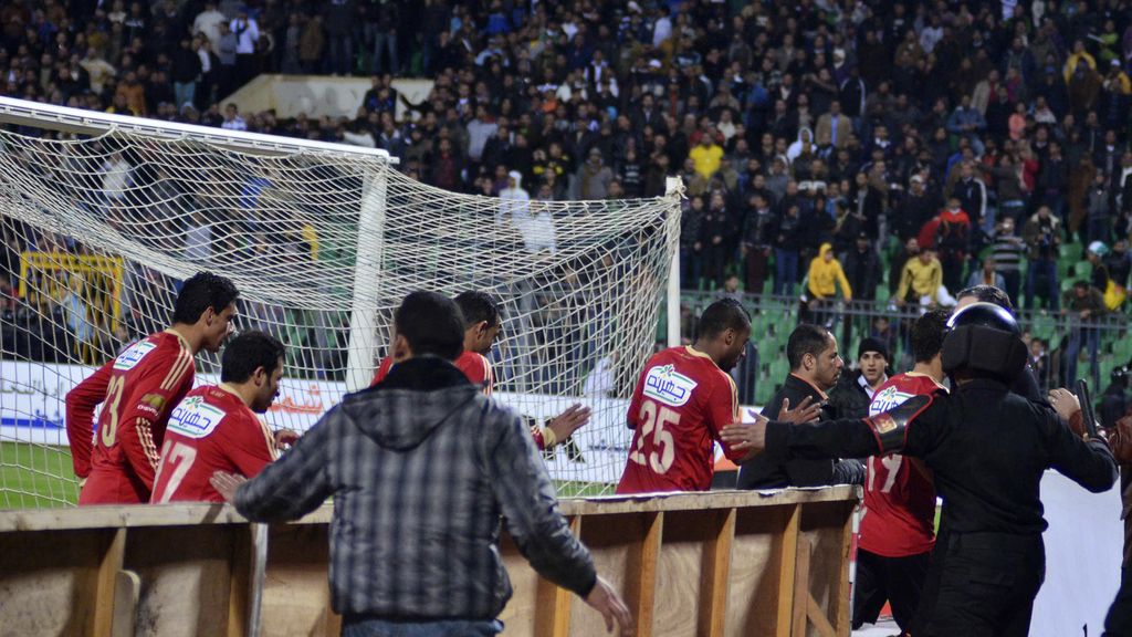 Matanza en un enfrentamiento tras un partido de fútbol en Egipto