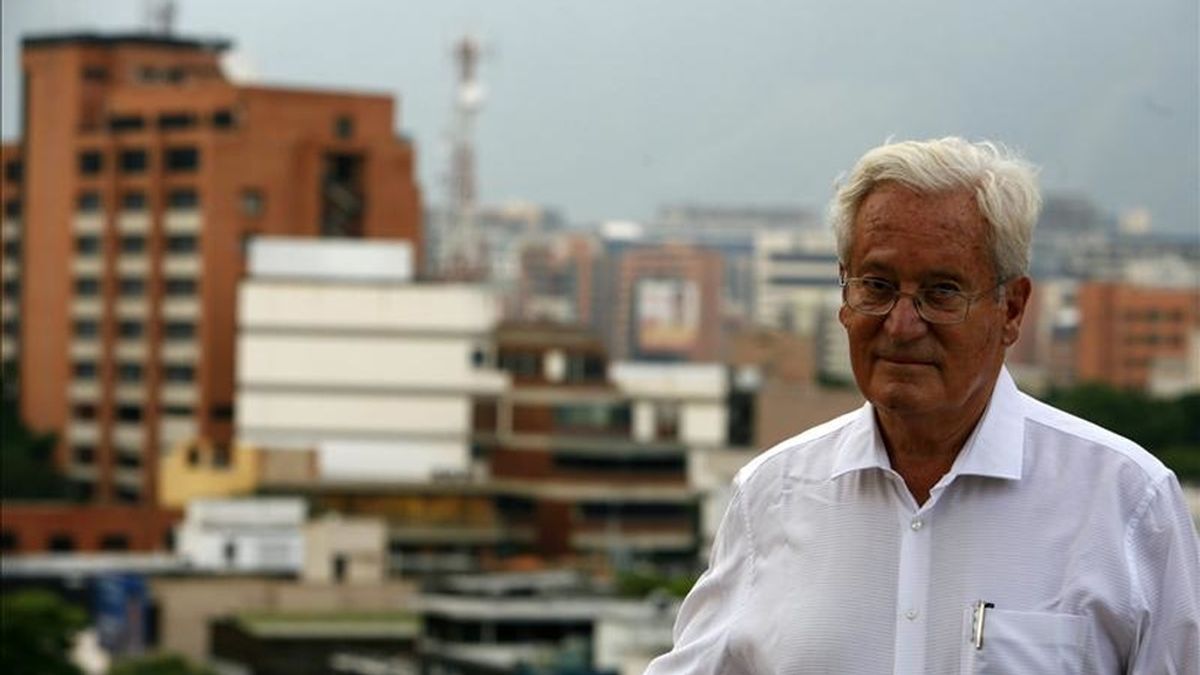 El arquitecto español Oriol Bohigas posa el 2 de octubre de 2008, durante una entrevista con EFE en Caracas (Venezuela). Bohigas ha sido galardonado con el Premio Nacional de Cataluña a su trayectoria. EFE/Archivo