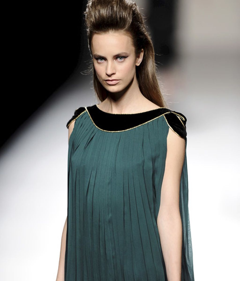 Líneas puras y siluetas marcadas