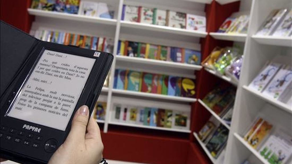 El libro electrónico también está presente en la 28ª edición de la Feria Internacional del libro Liber. EFE El libro electrónico también está presente en la 28ª edición de la Feria Internacional del libro Liber. EFE
