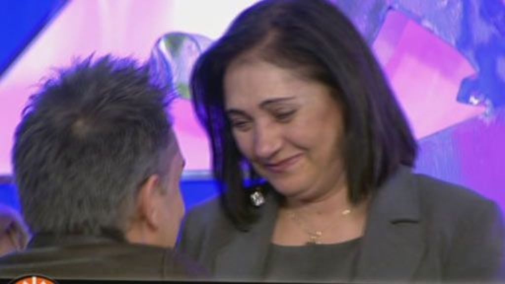 Una mujer del público llora