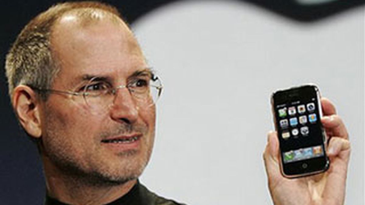 Han pasado más de tres meses desde que dejó Apple por una baja médica, pero el conserjero delegado Steve Jobs sigue involucrado de lleno en aspectos claves de la dirección de la compañía. Foto de archivo