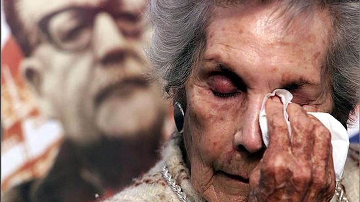 Fotografía del 26 de junio del 2003 en la que se observa a Hortensia Bussi, viuda del ex presidente chileno Salvador Allende Gossens, quien murió tras el sangriento golpe de estado dirigido por el dictador Augusto Pinochet. EFE