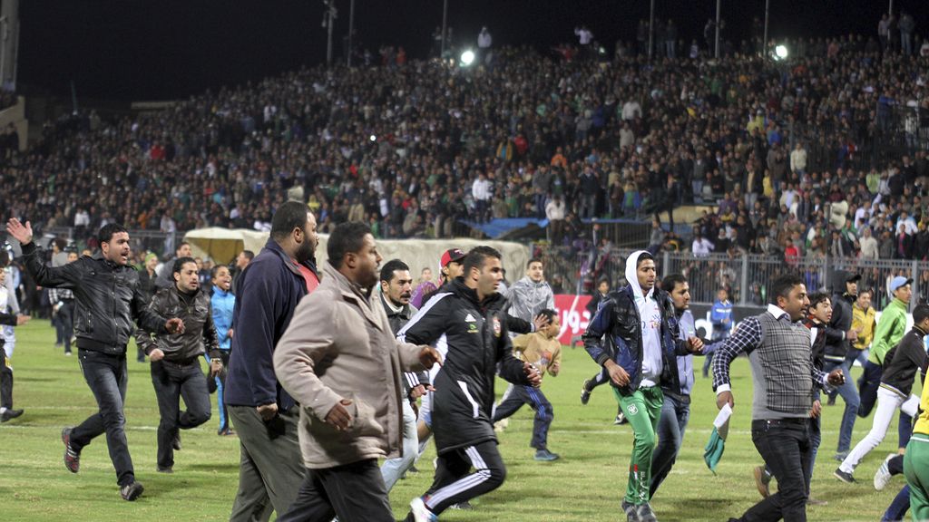 Matanza en un enfrentamiento tras un partido de fútbol en Egipto