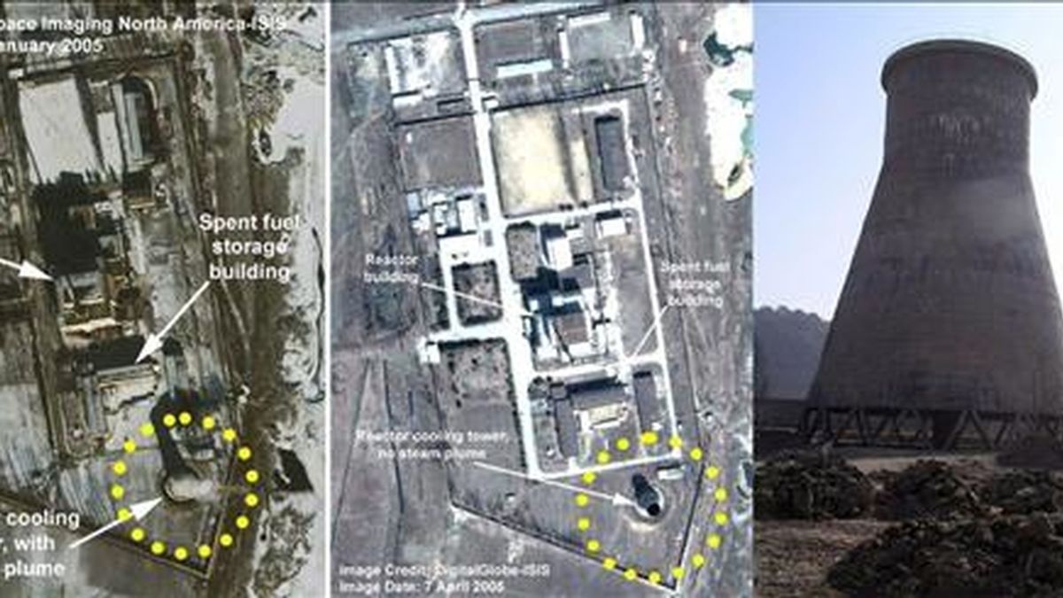 Combo de fotografías de archivo que muestran una torre de enfriamiento (d) en Yongbyon, principal sede nuclear de Corea del Norte, junto a dos imágenes satelitales exhibidas en 2005, la de la izquierda, de enero de 2005, que muestra emisiones de humo de la torre durante su funcionamiento, mientras que la del centro, tomada en abril de 2005, muestra la torre sin aparente actividad. EFE