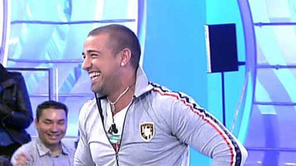 El trompazo de Rafa Mora