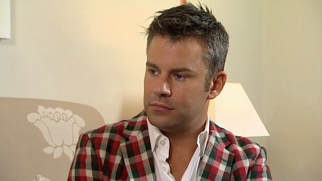 Las caras de sorpresa de Luis Ángel y su madre