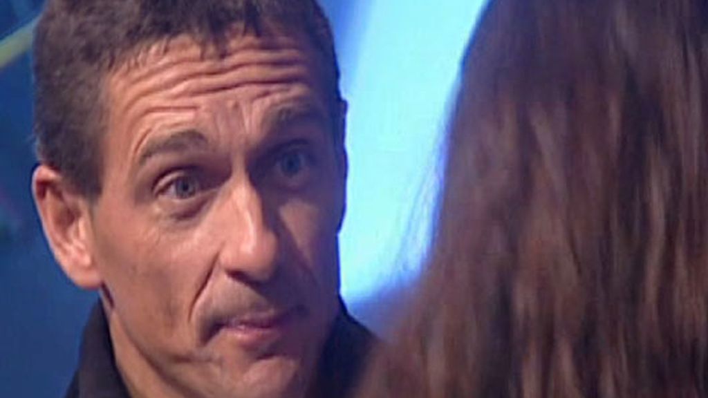 Cara de póquer de Joaquín a Marta en su reencuentro antes de salir expulsado