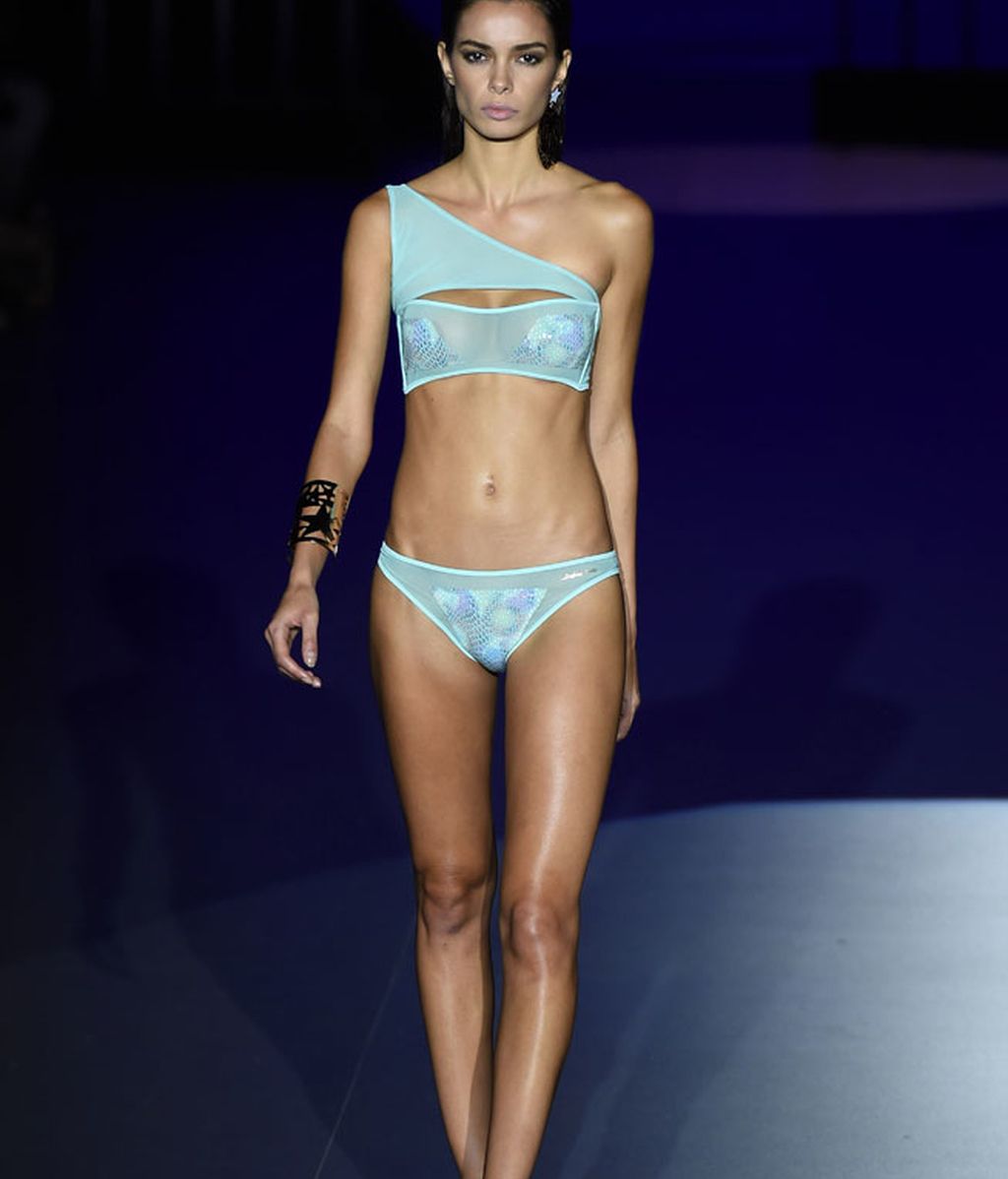 Planos de colores brillantes y grafismos